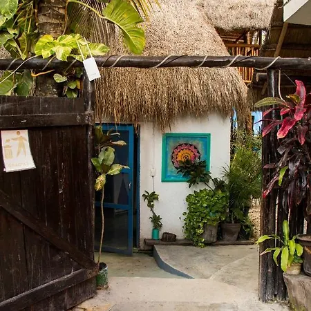 Hostal Cha Cha Cha Tulum Exterior photo